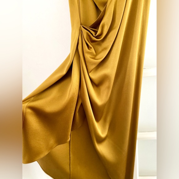 CUSHNIE Silk Gold Drape Dress - Sz 10 but worn as gown for Sz 4!! - Picture 5 of 8
